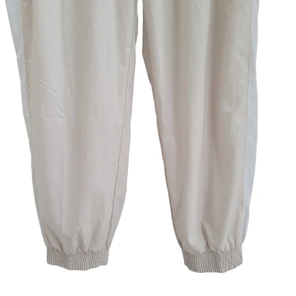 Nike Women's Loose Fit Nylon Jogger Pants Size L Mid-Rise UPF 40+ Full Length - Picture 6 of 12